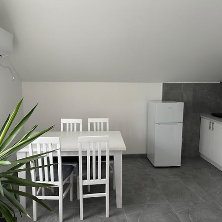 Apartment Holiday Vrnjacka Banja Exterior photo