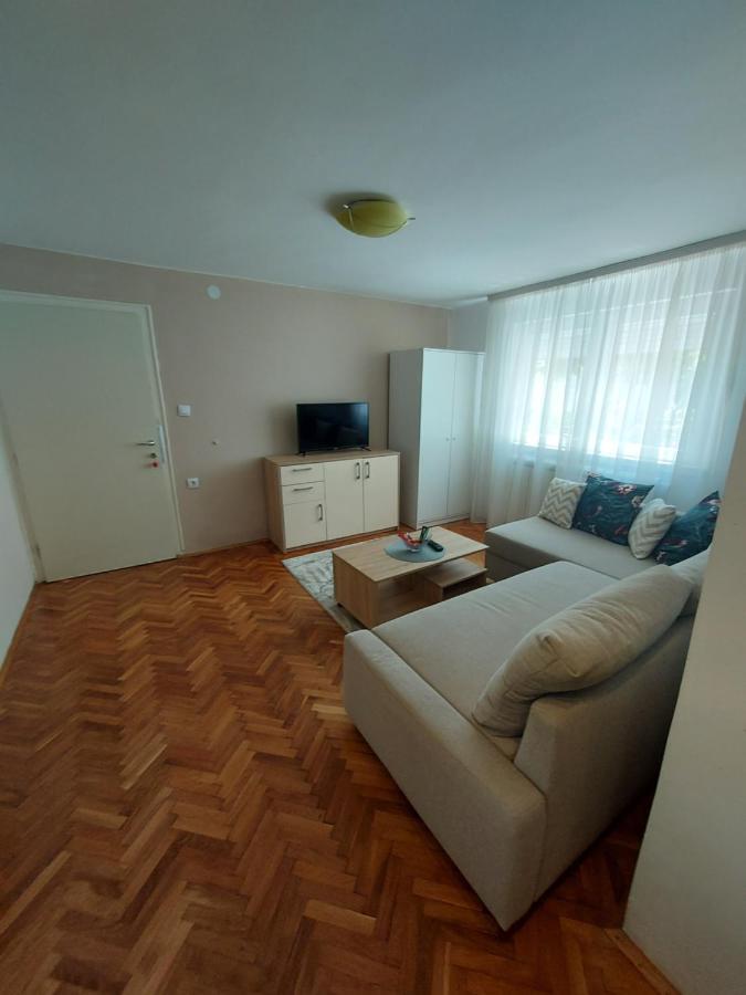Apartment Holiday Vrnjacka Banja Exterior photo